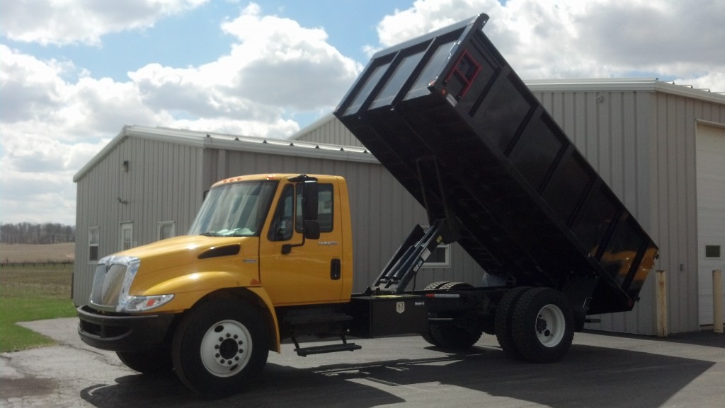 Trash Body on Kenworth Truck